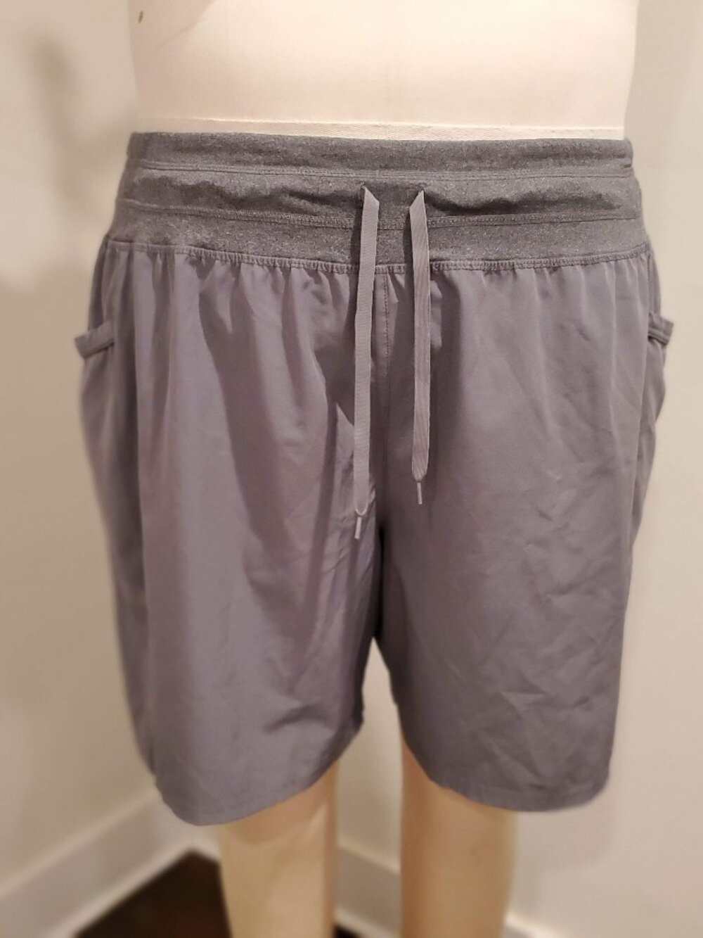 Terra & Sky Women 2X Gray Athletic Shorts Drawstring Elastic Waist Cargo Pocket